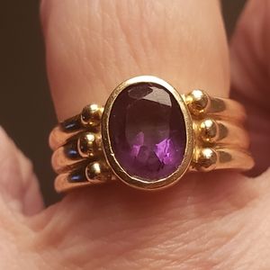 Gold amethyst ring